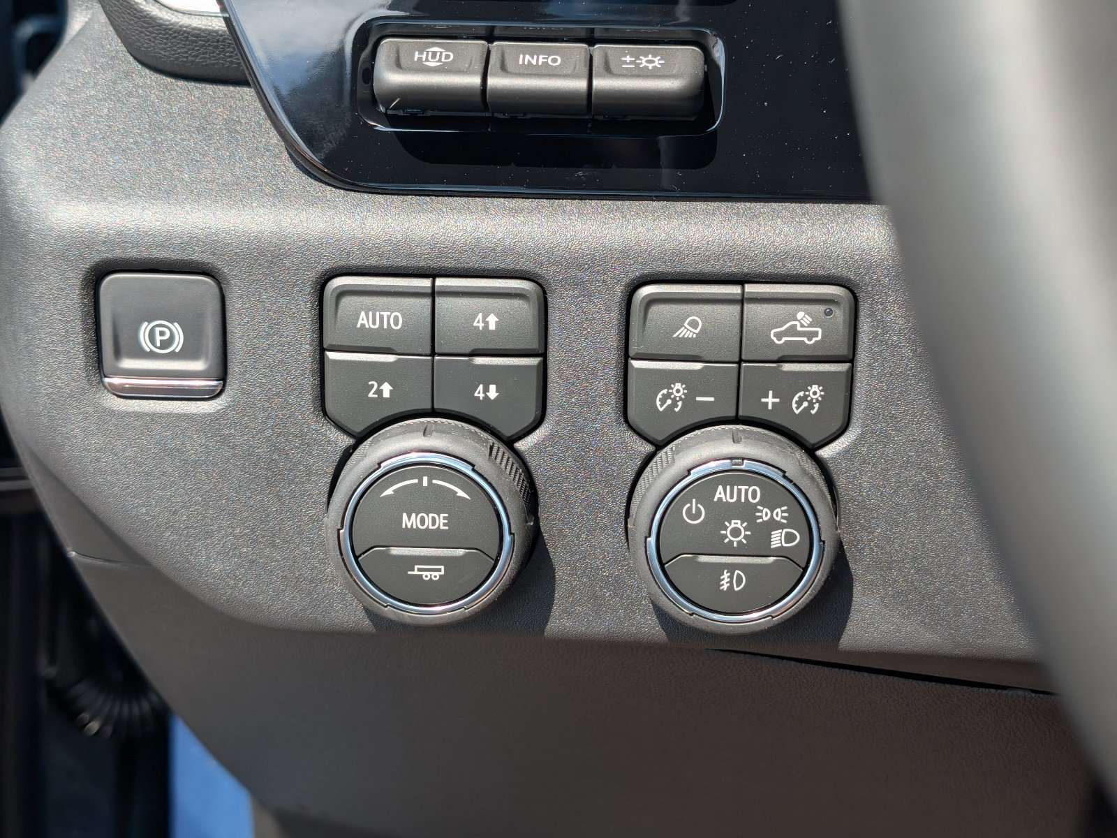 New 2026 Chevrolet Silverado 2500 High Country w/ Technology Package AWD/4WD image 22