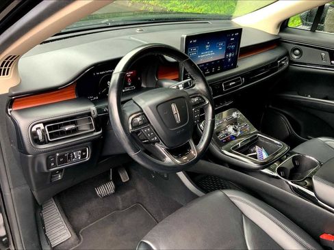 Used 2023 Lincoln Nautilus Reserve w/ Equipment Group 201A image 16