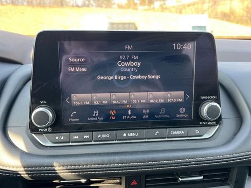 Used 2023 Nissan Rogue SV image 21