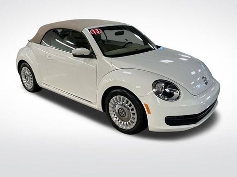 Used 2013 Volkswagen Beetle 2.5 image 8