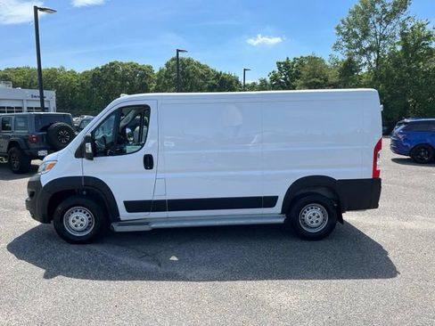 Used 2025 RAM ProMaster 2500 w/ U-Haul Equipment Group FWD image 4