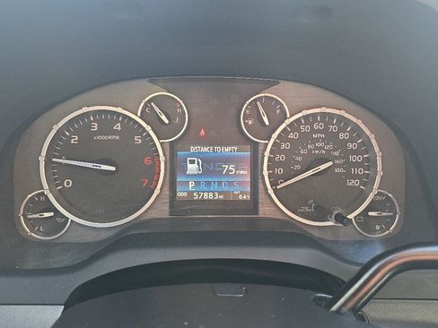 Certified 2017 Toyota Tundra SR5 AWD/4WD image 10