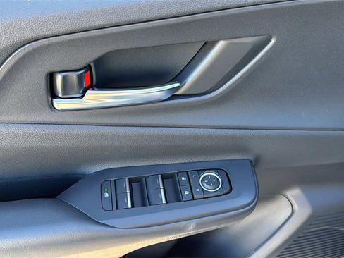 New 2026 Toyota Prius Plug-In Hybrid image 15