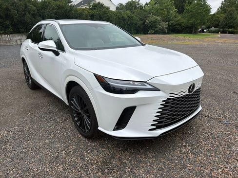 Used 2025 Lexus RX 350h AWD/4WD image 3
