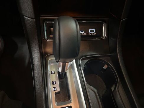 Used 2024 Subaru Ascent Premium w/ Convenience Package image 30