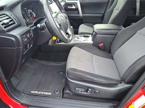 Used 2020 Toyota 4Runner SR5 image 12
