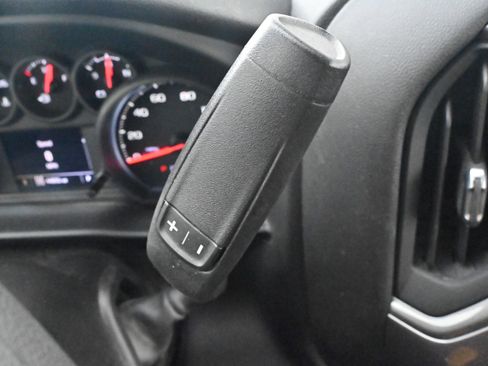 Used 2024 Chevrolet Silverado 2500 Custom w/ Custom Value Package image 10