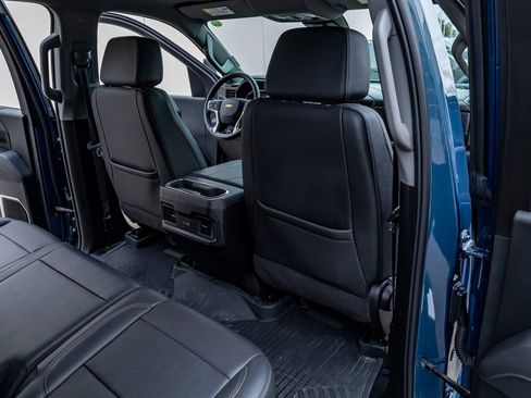 Used 2025 Chevrolet Silverado 2500 LT image 31