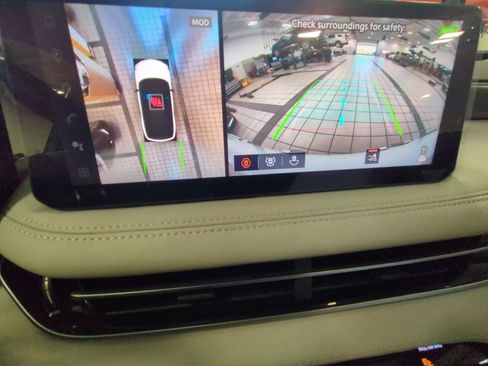 New 2026 INFINITI QX60 Luxe w/ Cargo Package image 9