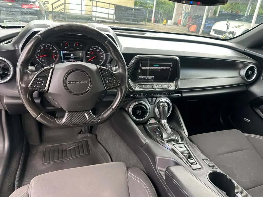 Used 2016 Chevrolet Camaro LT w/ Technology Package RWD image 10