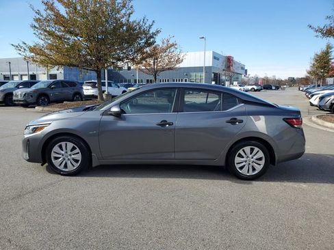 Used 2024 Nissan Sentra S image 5