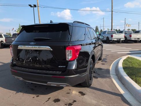 Certified 2023 Ford Explorer XLT w/ Equipment Group 202A AWD/4WD image 7