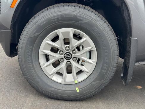 New 2026 Nissan Frontier S image 9