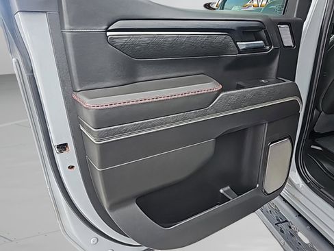 Used 2024 GMC Sierra 1500 AT4X image 26