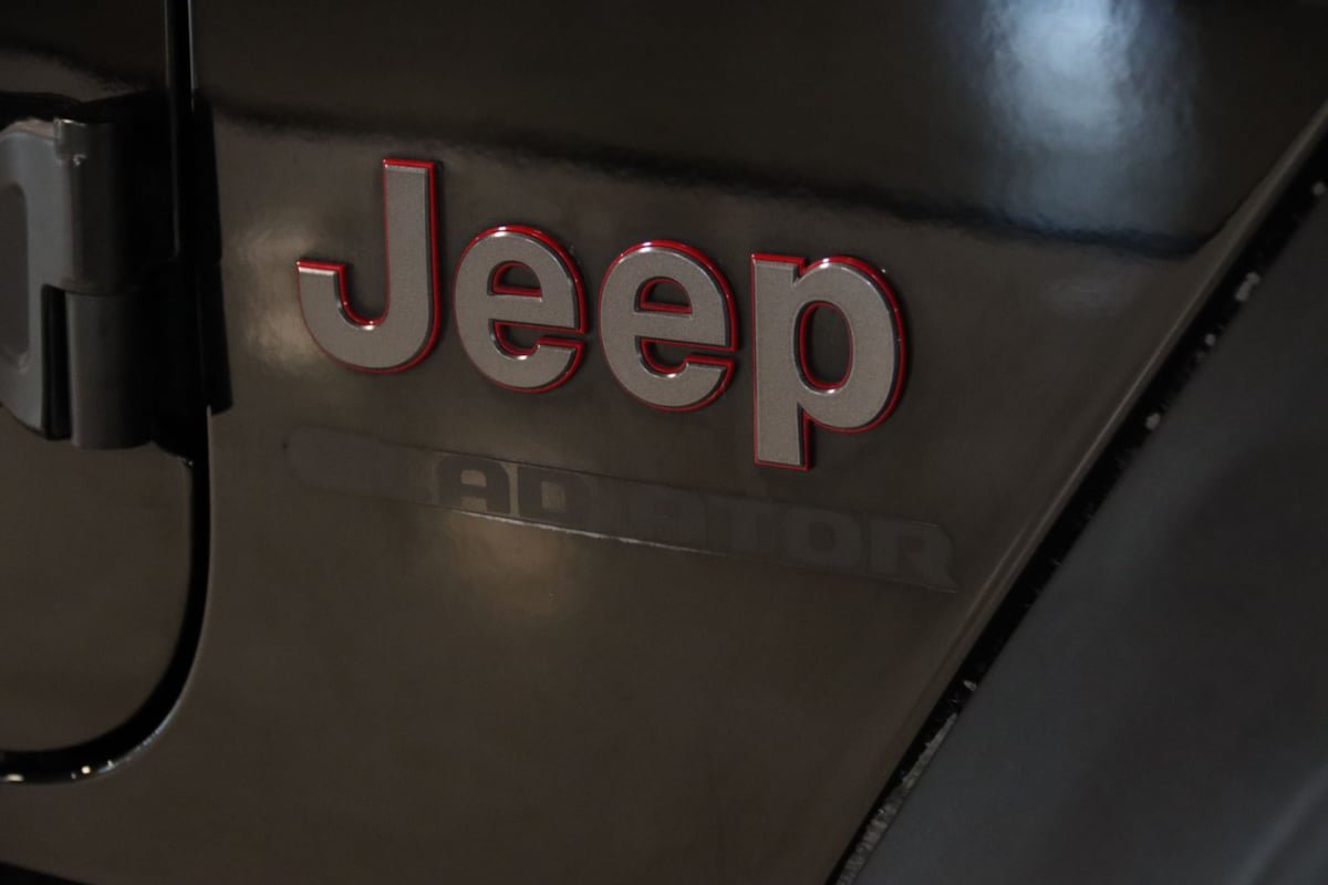 Used 2021 Jeep Gladiator Rubicon w/ Dual Top Group AWD/4WD image 97