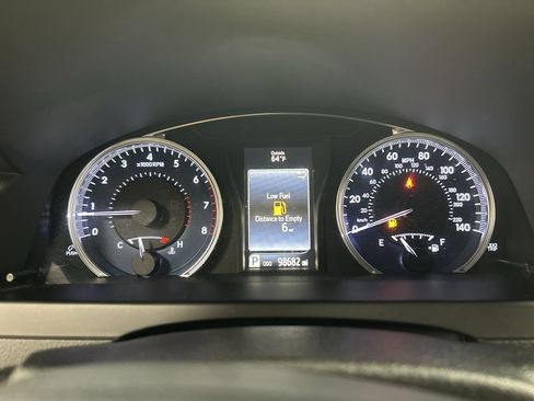 Used 2015 Toyota Camry XLE FWD image 13