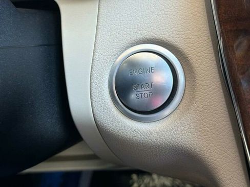 Used 2018 Mercedes-Benz C 300 Sedan image 26