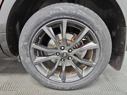Used 2018 Ford Explorer XLT w/ Equipment Group 202A FWD image 46