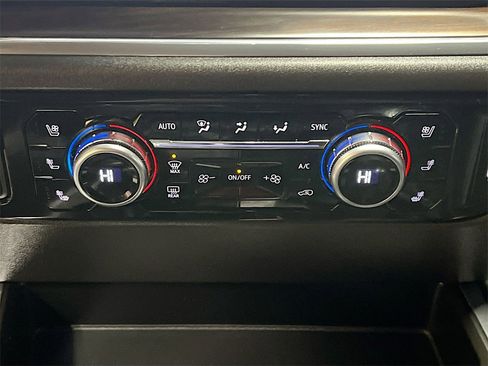 Used 2024 GMC Sierra 1500 SLT w/ SLT Premium Plus Package image 16