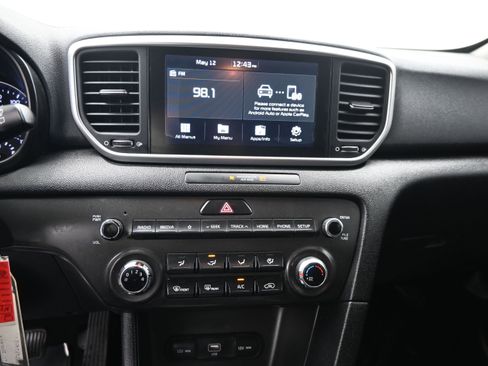 Used 2020 Kia Sportage LX AWD/4WD image 18
