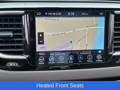 Used 2020 Chrysler Pacifica Touring w/ Cold Weather Group FWD image 12
