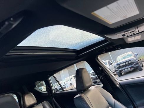 Used 2016 Toyota RAV4 SE image 32