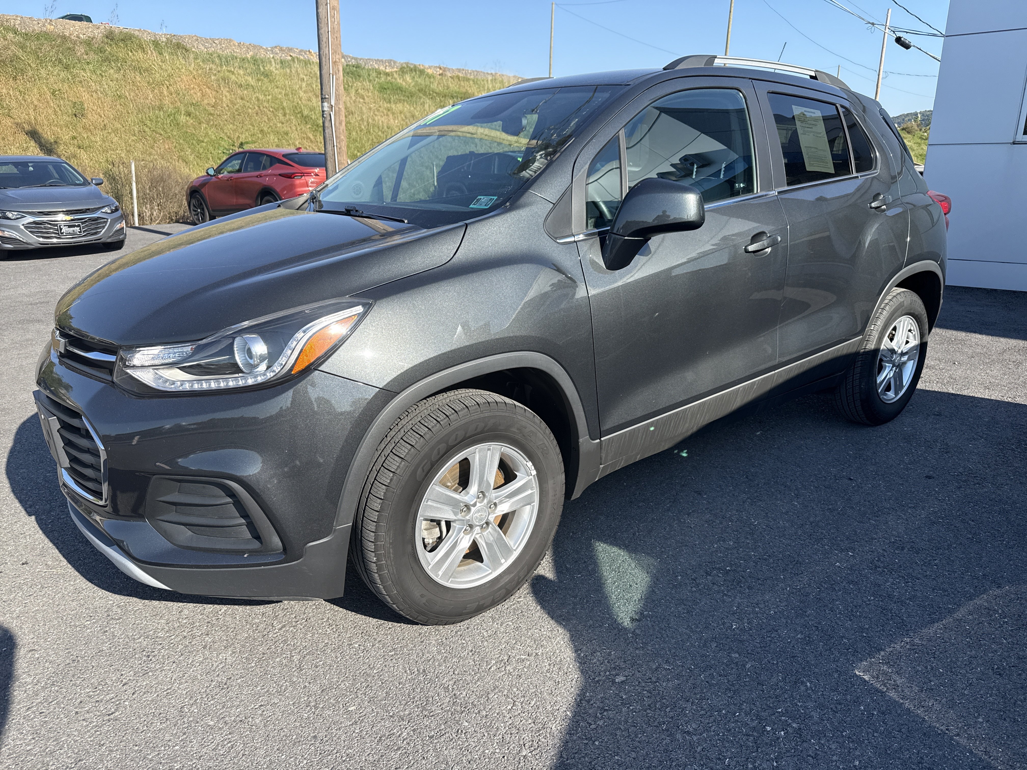 Used 2017 Chevrolet Trax LT AWD/4WD image 7
