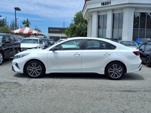 Certified 2023 Kia Forte GT-Line FWD image 3