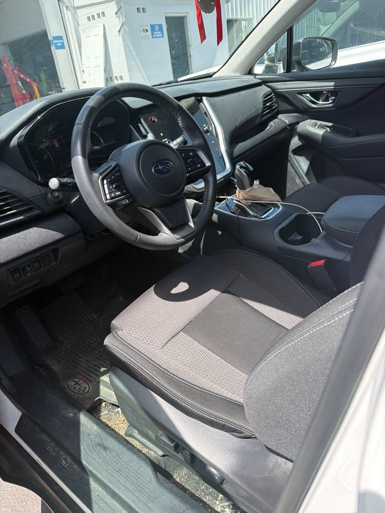 Used 2024 Subaru Outback Premium AWD/4WD image 5