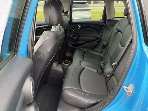 Used 2015 MINI Cooper 4-Door Hardtop image 20