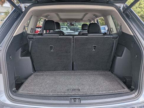 Used 2019 Volkswagen Atlas SE w/ Panoramic Sunroof Package FWD image 14