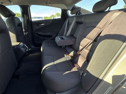 Used 2025 Chevrolet Malibu LT FWD image 24