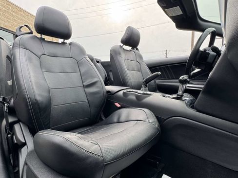 Used 2016 Ford Mustang GT Premium image 38