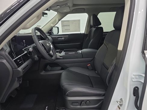 New 2026 INFINITI QX80 Luxe w/ Cargo Package AWD/4WD image 34