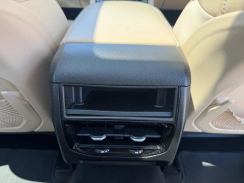 Used 2022 Jeep Grand Cherokee Limited AWD/4WD image 46