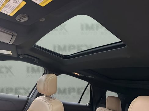 Used 2017 Ford Explorer Limited w/ Equipment Group 301A image 12