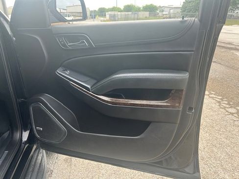 Used 2017 Chevrolet Tahoe LT image 10