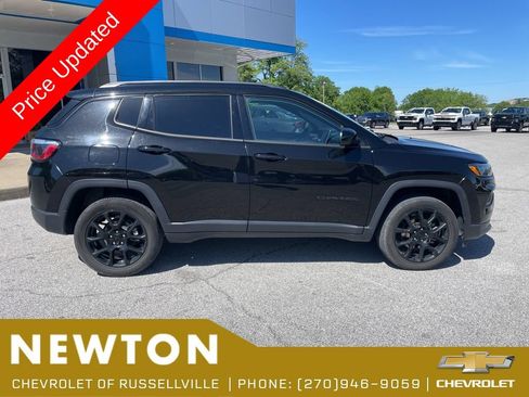 Used 2022 Jeep Compass Latitude AWD/4WD image 41