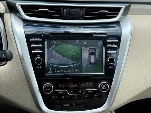 Used 2016 Nissan Murano Platinum w/ Platinum Technology Package FWD image 20