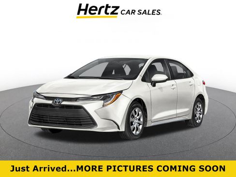 Used 2025 Toyota Corolla LE FWD image 1