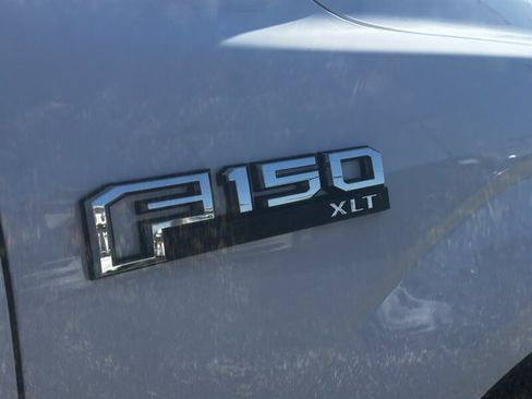 Used 2018 Ford F150 XLT w/ Equipment Group 302A Luxury image 11