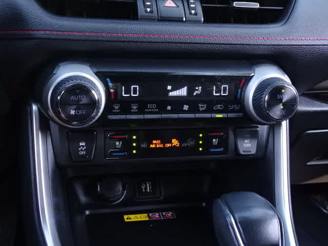 Certified 2024 Toyota RAV4 XSE w/ Premium Package AWD/4WD image 31