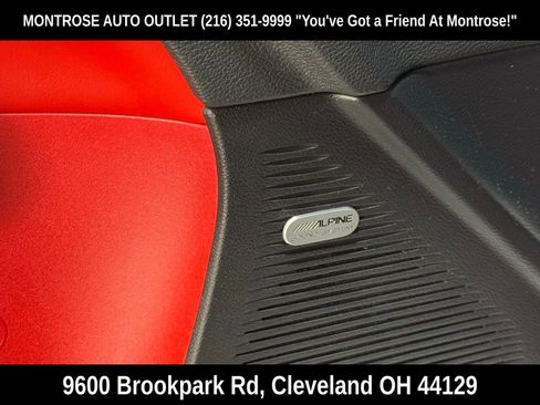 Used 2015 Dodge Challenger R/T Plus image 15