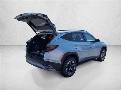 New 2026 Hyundai Tucson SEL image 2