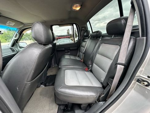 Used 2005 Ford Explorer Sport Trac XLS RWD image 12