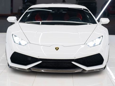 Used 2015 Lamborghini Huracan LP 610-4 AWD/4WD image 2