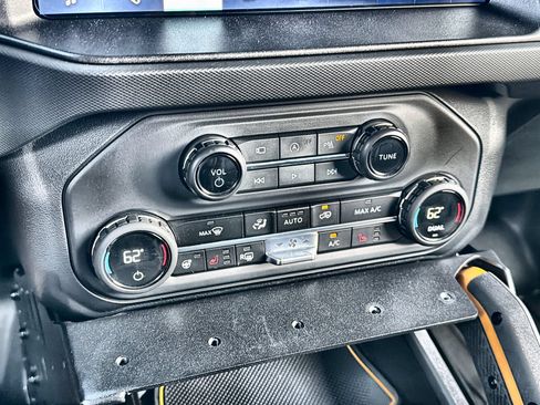 Used 2024 Ford Bronco Badlands AWD/4WD image 19