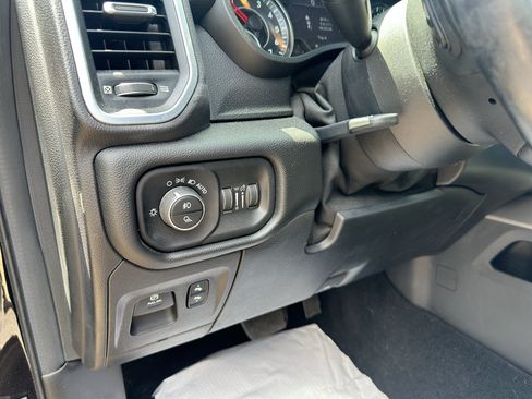 Used 2019 RAM 1500 Big Horn AWD/4WD image 21