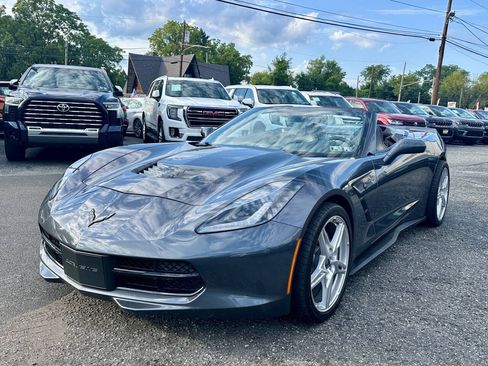 Used 2014 Chevrolet Corvette Stingray Convertible RWD image 3