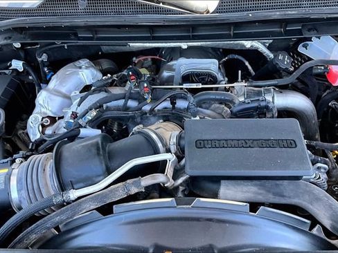 Used 2025 Chevrolet Silverado 2500 LT AWD/4WD image 32